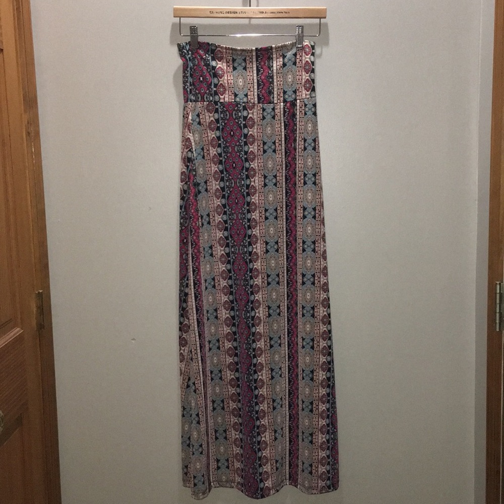 Patterned maxi skirt.  Size medium.